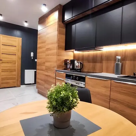 Wroclawska Two Bedroom Appartement