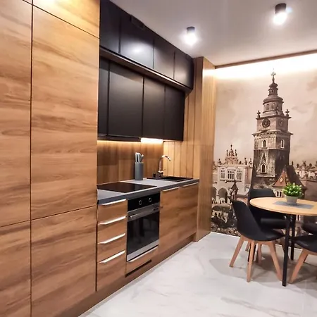 Wroclawska Two Bedroom Appartement *